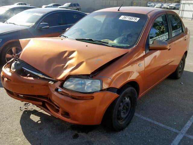 KL1TD566X6B676034 - 2006 CHEVROLET AVEO BASE Narıncı foto 2