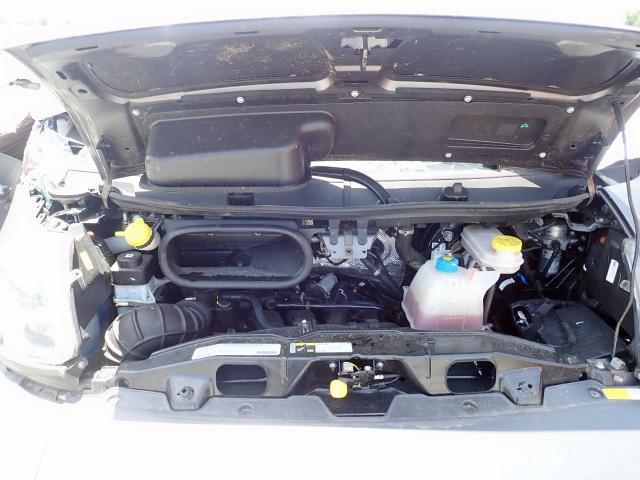 3C6TRVAG6JE142073 - 2018 RAM PROMASTER 黑色 照片 7