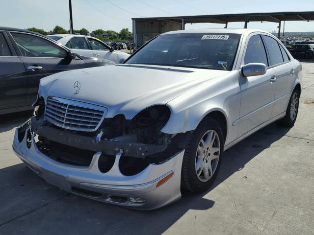 WDBUF65J93A152070 - 2003 MERCEDES-BENZ E 320 SILVER photo 2