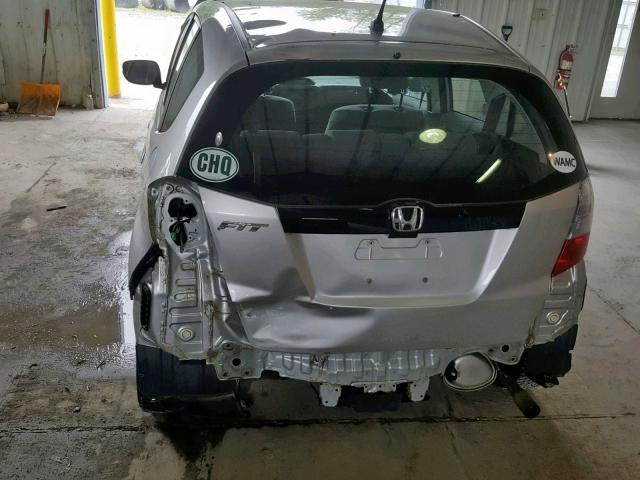 JHMGE8G38CS005324 - 2012 HONDA FIT SILVER photo 9