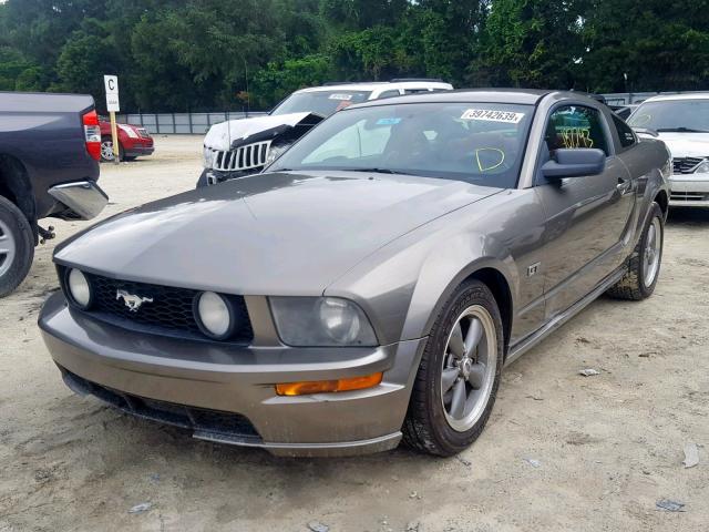 1ZVFT82H055131813 - 2005 FORD MUSTANG GT GOLD photo 2