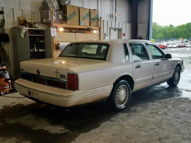 1LNLM83W4SY632791 - 1995 LINCOLN TOWN CAR C WHITE photo 4