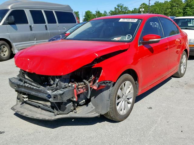 3VWD07AJ2FM286938 - 2015 VOLKSWAGEN JETTA SE RED photo 2