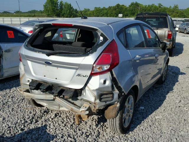 3FADP4EJ5FM184403 - 2015 FORD FIESTA SE SILVER photo 4