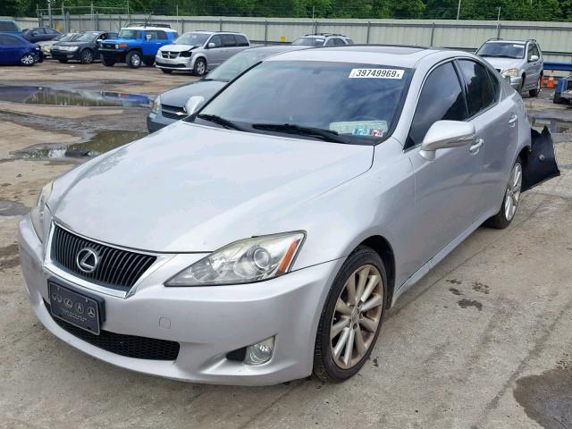 JTHCF5C25A5044410 - 2010 LEXUS IS 250 SILVER photo 2