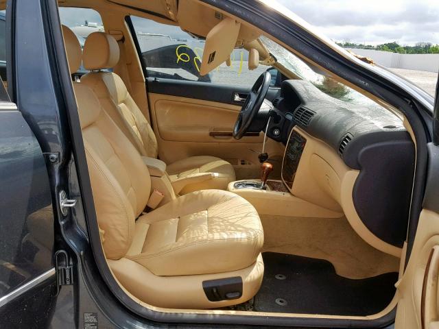 WVWRH63B62P127751 - 2002 VOLKSWAGEN PASSAT GLX 蓝色 照片 5