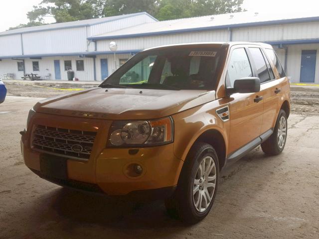 SALFP24N38H011250 - 2008 LAND ROVER LR2 SE ORANGE photo 2