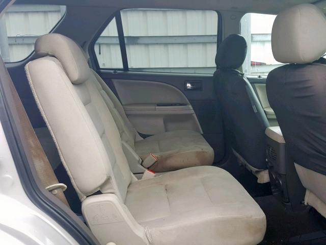 1FMDK02W18GA37425 - 2008 FORD TAURUS X S GRAY photo 6