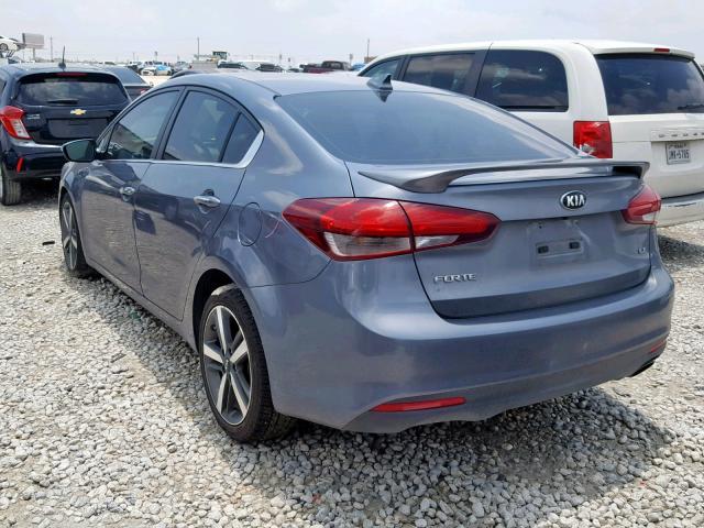 3KPFN4A83HE092537 - 2017 KIA FORTE EX GRAY photo 3