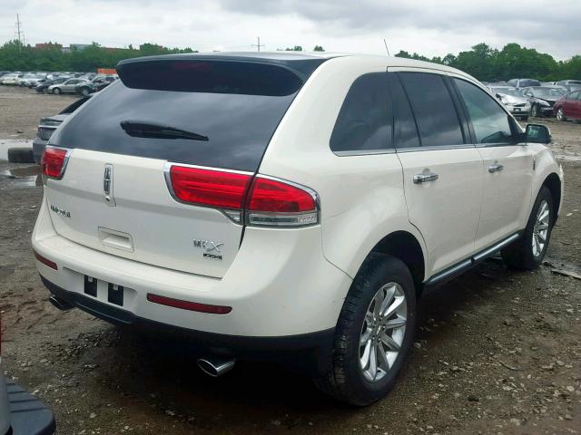 2LMDJ8JKXDBL60801 - 2013 LINCOLN MKX WHITE photo 4