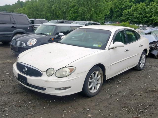 2G4WE587161286198 - 2006 BUICK LACROSSE C WHITE photo 2