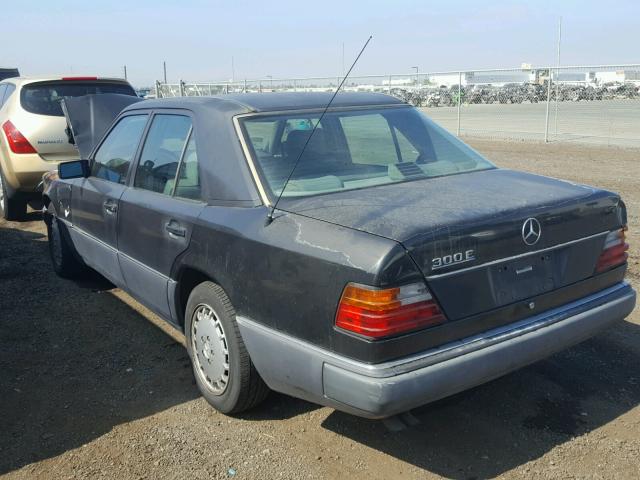 WDBEA28E5PB985276 - 1993 MERCEDES-BENZ 300 E 2.8 GRAY photo 3