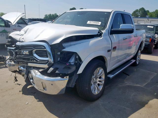 1C6RR7PTXJS104711 - 2018 RAM 1500 LONGH WHITE photo 2