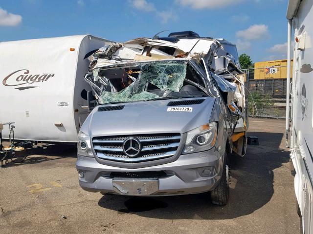 WDAPF4CC7F9599027 - 2015 MERCEDES-BENZ SPRINTER 3 GRAY photo 2