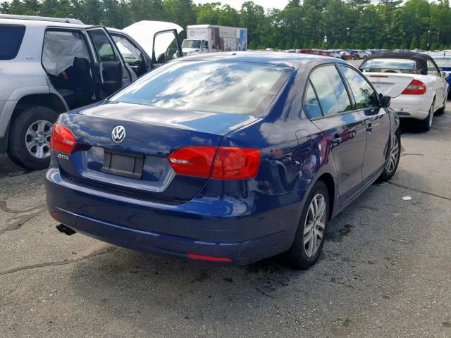 3VW2K7AJ8EM218000 - 2014 VOLKSWAGEN JETTA BASE BLUE photo 4