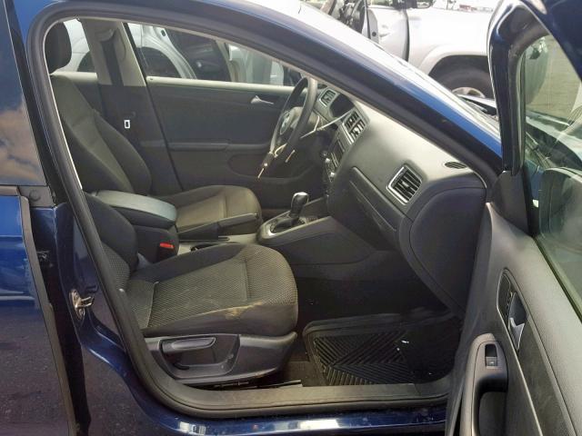 3VW2K7AJ8EM218000 - 2014 VOLKSWAGEN JETTA BASE BLUE photo 5