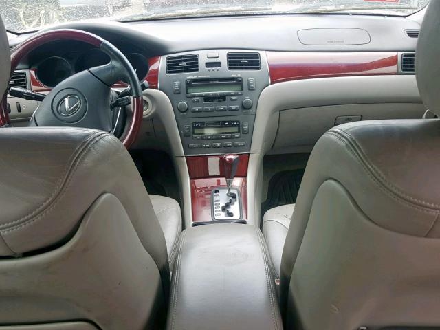 JTHBF30G620080203 - 2002 LEXUS ES 300 SILVER photo 9