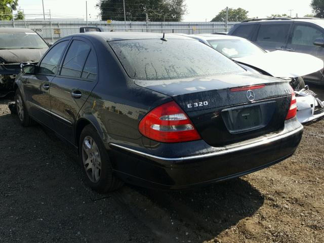 WDBUF26J76A843027 - 2006 MERCEDES-BENZ E 320 CDI BLACK photo 3