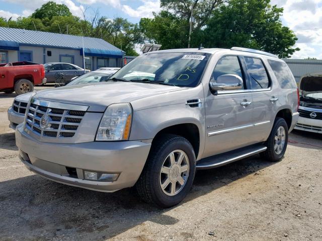 1GYFK63868R251275 - 2008 CADILLAC ESCALADE L SILVER photo 2