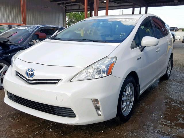 JTDZN3EU7C3043467 - 2012 TOYOTA PRIUS V WHITE photo 2