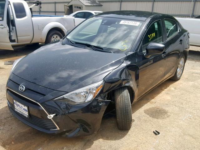 3MYDLBZV7GY139112 - 2016 TOYOTA SCION IA BLACK photo 2