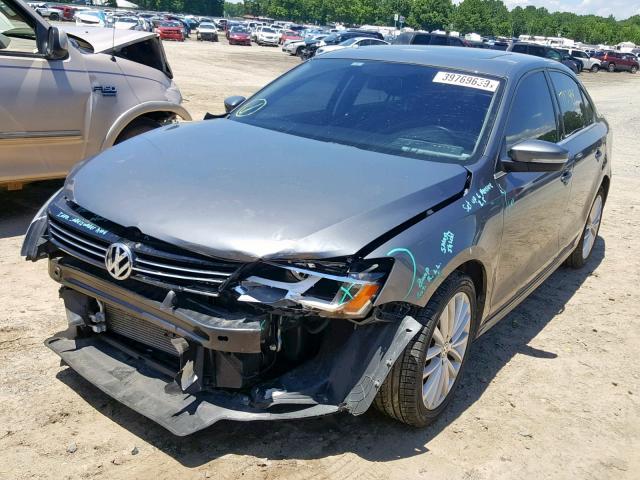 3VWLL7AJ0DM395849 - 2013 VOLKSWAGEN JETTA TDI GRAY photo 2