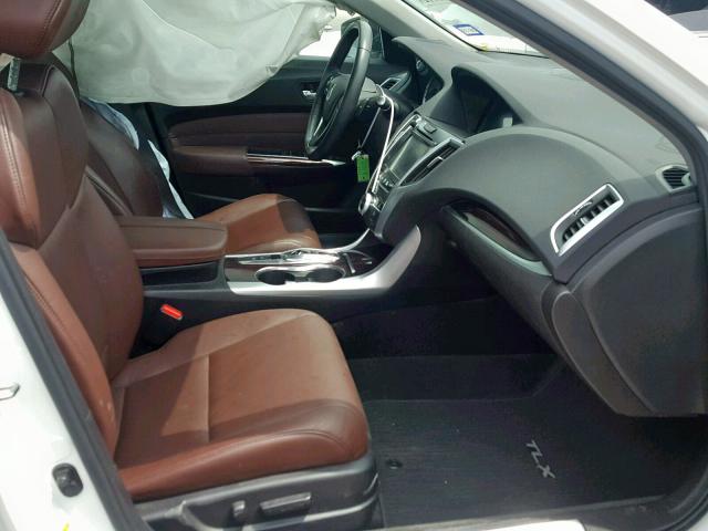 19UUB2F51GA011198 - 2016 ACURA TLX TECH WHITE photo 5