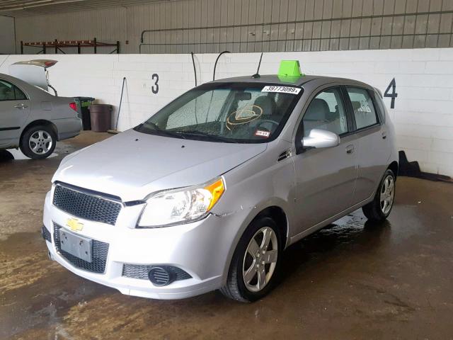 KL1TD66E99B668847 - 2009 CHEVROLET AVEO LS SILVER photo 2