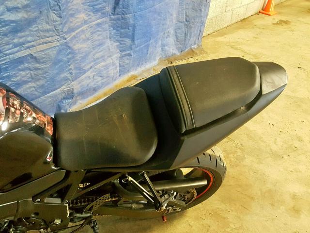 JS1GN7CA442104086 - 2004 SUZUKI GSX-R600 K BLACK photo 6