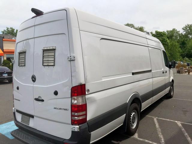 WD3PE8DC9F5984953 - 2015 MERCEDES-BENZ SPRINTER 2 WHITE photo 3