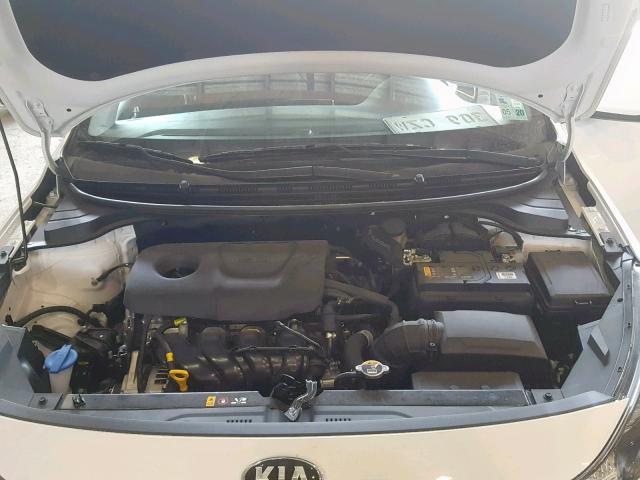 3KPA24AB7KE213088 - 2019 KIA RIO S WHITE photo 7