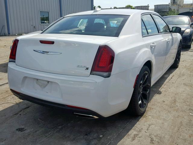 2C3CCABG6KH562539 - 2019 CHRYSLER 300 S WHITE photo 4