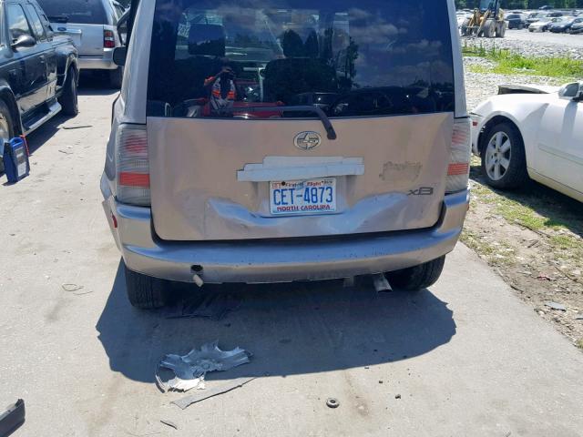 JTLKT324540151217 - 2004 TOYOTA SCION XB 银色 照片 9