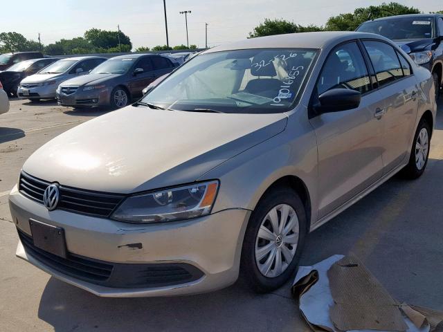 3VW2K7AJ1EM328919 - 2014 VOLKSWAGEN JETTA BASE TAN photo 2