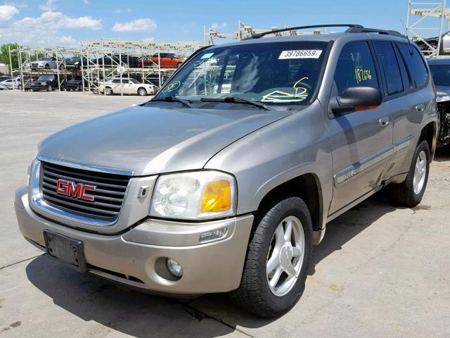 1GKDT13S122160654 - 2002 GMC ENVOY GOLD photo 2