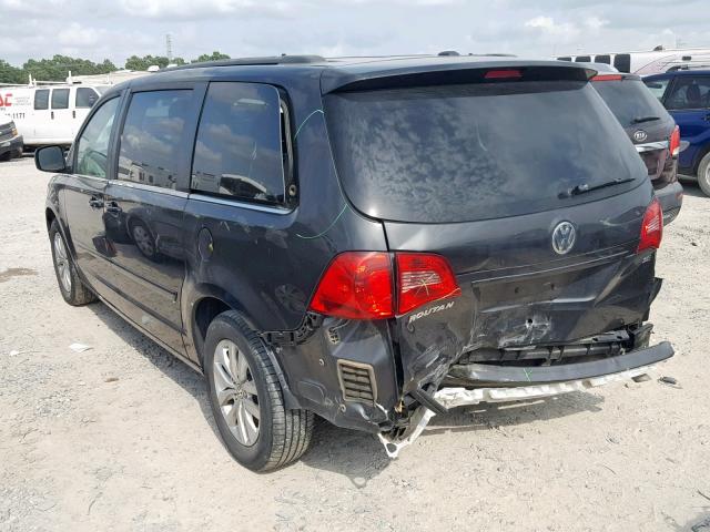 2C4RVABG3CR293623 - 2012 VOLKSWAGEN ROUTAN SE BLACK photo 3