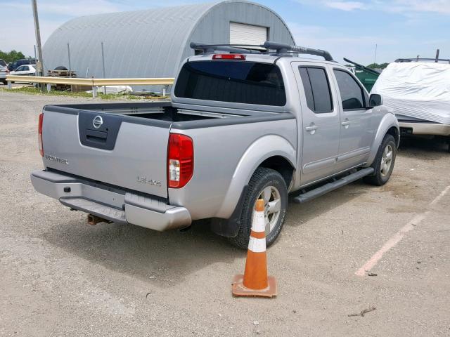 1N6AD07W16C424679 - 2006 NISSAN FRONTIER C SILVER photo 4