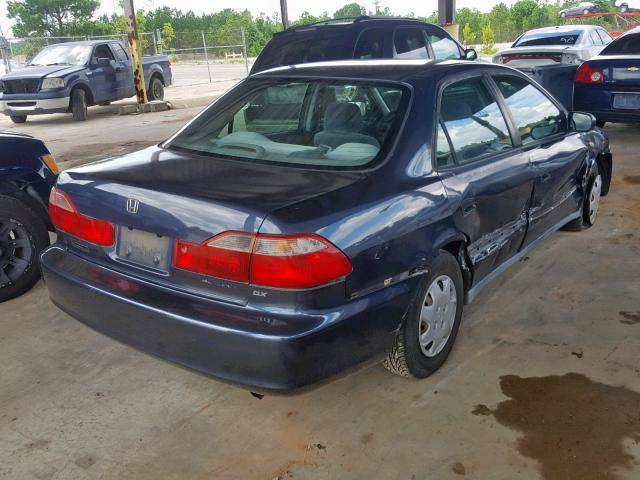 1HGCF8647WA143858 - 1998 HONDA ACCORD DX BLACK photo 4