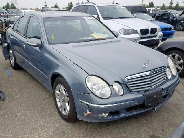 WDBUF65J54A527700 - 2004 MERCEDES-BENZ E 320 BLUE photo 1