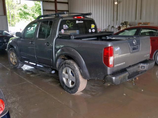 1N6AD07W56C465896 - 2006 NISSAN FRONTIER C GRAY photo 3