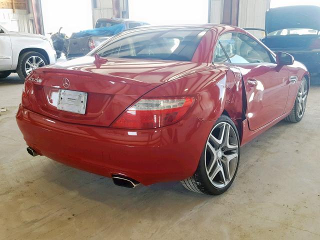 WDDPK4HA0DF060916 - 2013 MERCEDES-BENZ SLK 250 RED photo 4