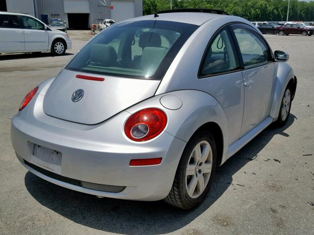 3VWRW31C37M504174 - 2007 VOLKSWAGEN NEW BEETLE فضي صورة 4