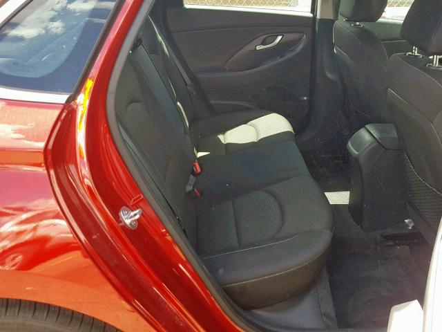 KMHH35LE8JU019772 - 2018 HYUNDAI ELANTRA GT RED photo 6