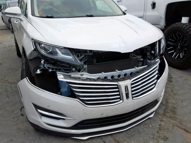 5LMCJ1A92FUJ32605 - 2015 LINCOLN MKC WHITE photo 9