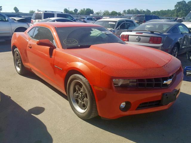 2G1FE1ED9B9137193 - 2011 CHEVROLET CAMARO LS ORANGE photo 1