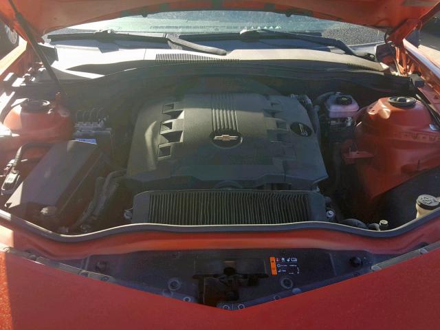 2G1FE1ED9B9137193 - 2011 CHEVROLET CAMARO LS ORANGE photo 7