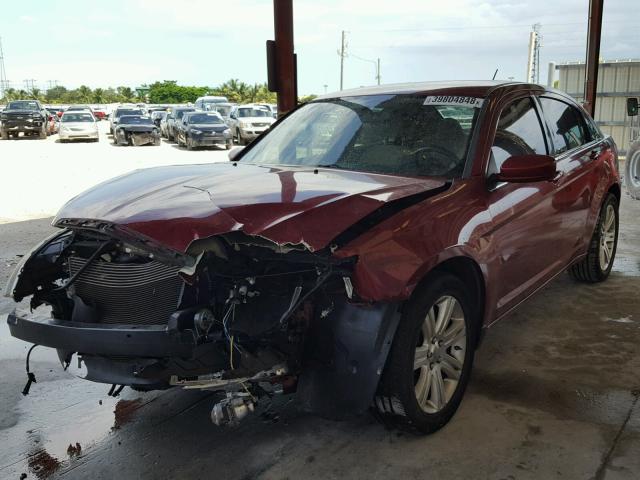 1C3CCBBB7DN545530 - 2013 CHRYSLER 200 TOURIN RED photo 2