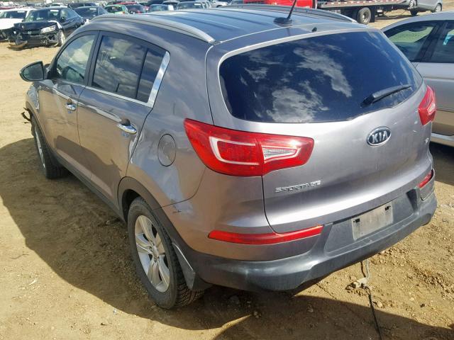 KNDPCCA27B7172432 - 2011 KIA SPORTAGE E SILVER photo 3