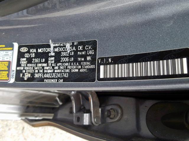 3KPFL4A82JE241743 - 2018 KIA FORTE EX GRAY photo 10