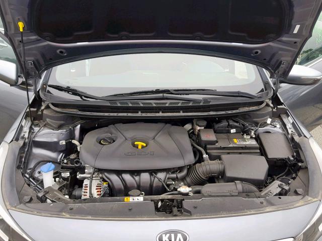 3KPFL4A82JE241743 - 2018 KIA FORTE EX GRAY photo 7